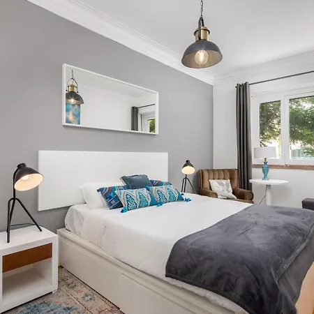 Apartment Classy 4bdr W/ Balcony By Lovelystay Lisbon