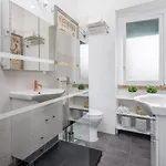 Classy 4bdr W/ Balcony By Lovelystay リスボン